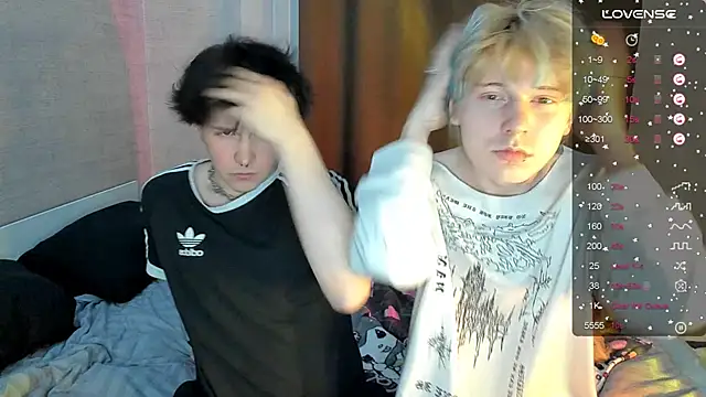 Snapshot of miya_meow_miku chatting on 12-13-25, 08:04 miya meow miku online show from 12-13-25, 08:04