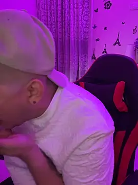 ian david Xxx online show from 12-14-25, 02:22