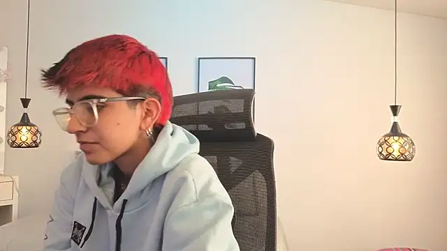 Snapshot of valeryevansvg chatting on 11-29-25, 12:19 valeryevansvg online show from 11-29-25, 12:19