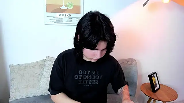 daniellesins2 online show from 12-19-25, 08:38