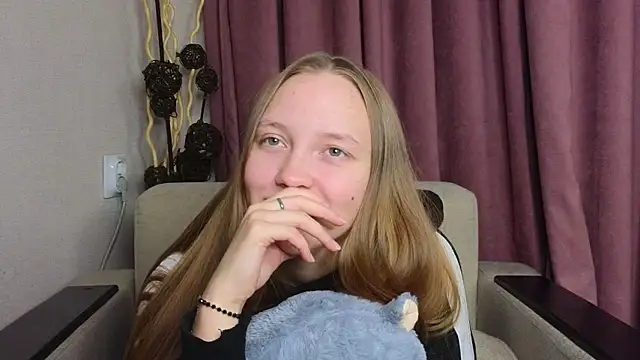 BibiStapler online show from 12-21-25, 07:10