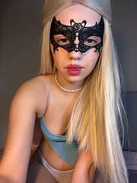 Snapshot of s4rah chatting on 02-03-26, 02:53 s4rah online show from 02-03-26, 02:53