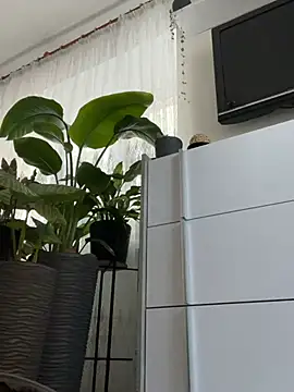 Snapshot of s4rah chatting on 03-05-26, 12:12 s4rah online show from 03-05-26, 12:12