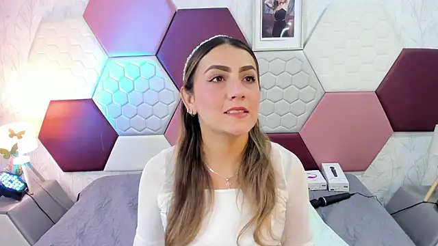 Snapshot of AriaRous chatting on 05-01-26, 04:55 AriaRous online show from 05-01-26, 04:55
