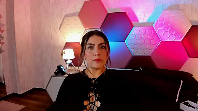 AriaRous online show from 06-17-26, 12:18