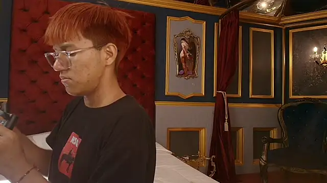 Snapshot of isaac_grimm chatting on 12-16-25, 03:00 isaac grimm online show from 12-16-25, 03:00