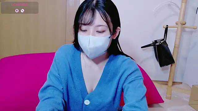 Snapshot of shiorin_3 chatting on 05-08-26, 10:31 shiorin 3 online show from 05-08-26, 10:31