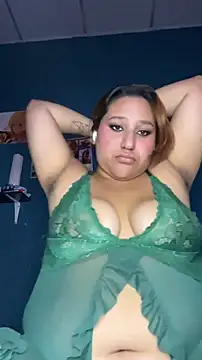 Snapshot of Kittysweet2001 chatting on 04-16-26, 01:50 Kittysweet2001 online show from 04-16-26, 01:50