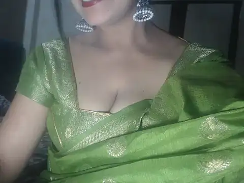 Hotronita123 online show from 04-20-26, 05:59