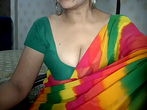 Hotronita123 online show from 06-11-26, 05:11