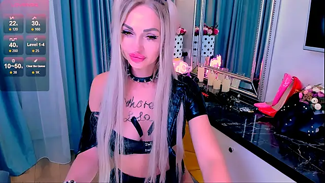 Lola Bombita online show from 02-10-26, 01:10