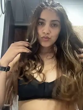 Julieta-8 online show from 05-14-26, 01:01