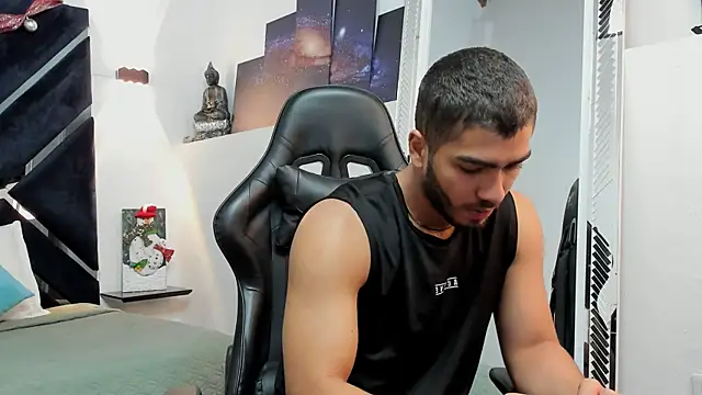 Snapshot of Franco_banderas chatting on 12-05-25, 12:47 Franco banderas online show from 12-05-25, 12:47