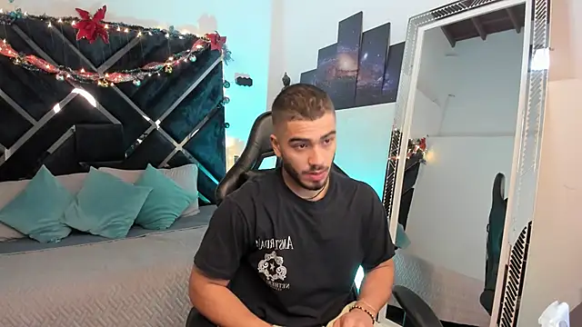 Franco banderas online show from 01-06-26, 12:53