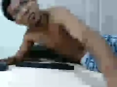 Snapshot of BobbyHot_4u chatting on 12-16-25, 12:54 BobbyHot 4u online show from 12-16-25, 12:54