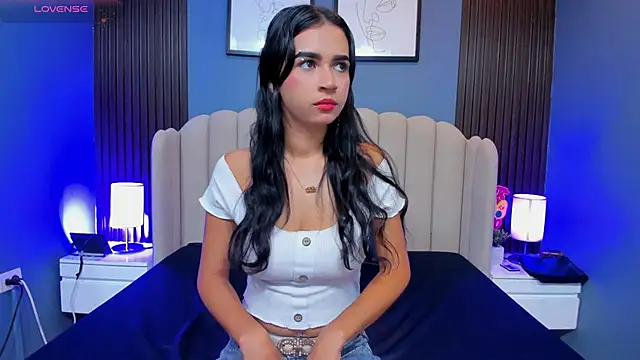 Snapshot of Miia_cute18 chatting on 12-03-25, 11:41 Miia cute18 online show from 12-03-25, 11:41