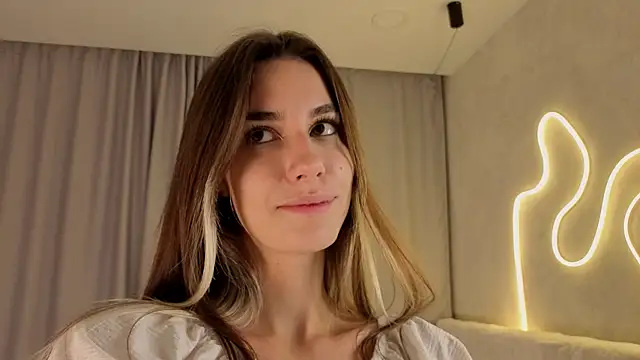 Snapshot of NilaBartkus chatting on 12-01-25, 05:18 NilaBartkus online show from 12-01-25, 05:18