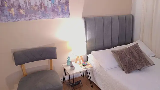 Megaan    online show from 04-08-26, 12:05