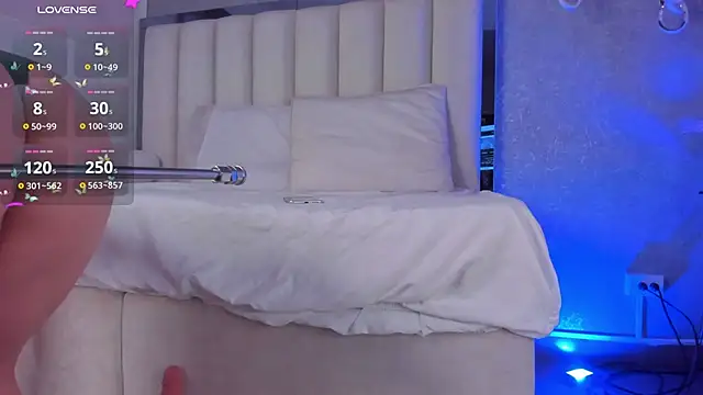 Snapshot of CloeParker_ chatting on 12-16-25, 11:26 CloeParker online show from 12-16-25, 11:26