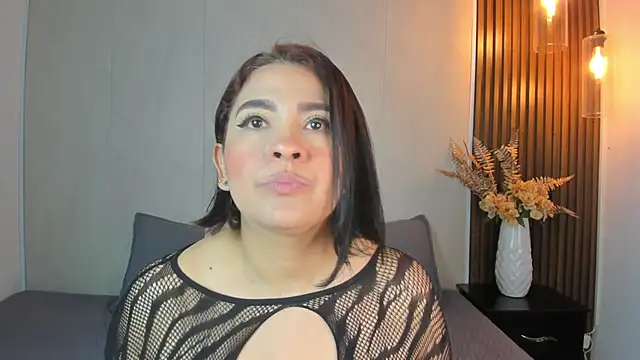 Meggan Moree online show from 01-14-26, 01:17