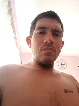 Snapshot of macarywillm chatting on 11-30-25, 03:49 macarywillm online show from 11-30-25, 03:49