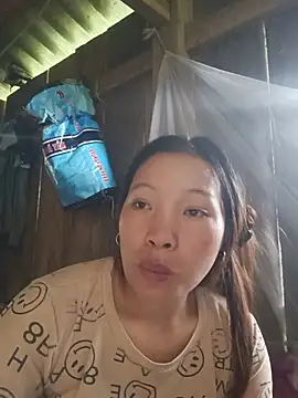 Snapshot of Evelyn-n chatting on 07-19-26, 03:43 Evelyn-n online show from 07-19-26, 03:43