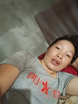 Snapshot of Evelyn-n chatting on 07-20-26, 02:41 Evelyn-n online show from 07-20-26, 02:41