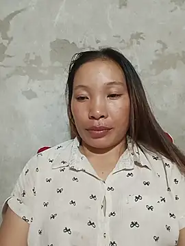 Snapshot of Evelyn-n chatting on 07-29-26, 12:36 Evelyn-n online show from 07-29-26, 12:36