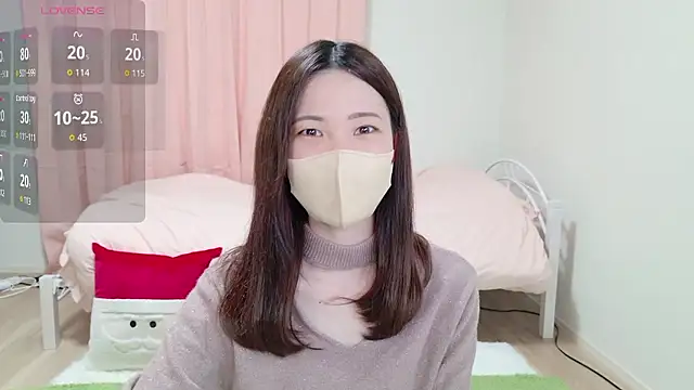 Snapshot of Nahooo chatting on 12-14-25, 04:40 Nahooo online show from 12-14-25, 04:40