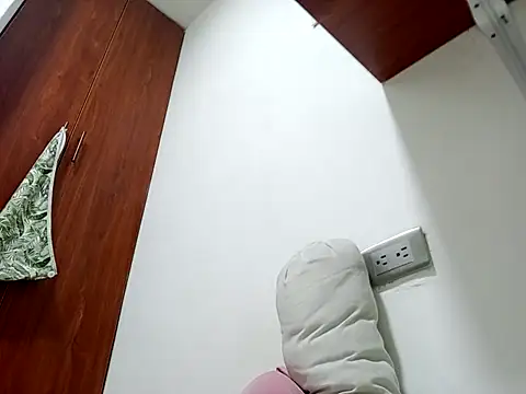 Snapshot of am_cvo1824 chatting on 12-15-25, 01:43 am cvo1824 online show from 12-15-25, 01:43