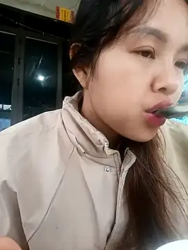 Snapshot of Pretty-haert chatting on 12-16-25, 12:26 Pretty-haert online show from 12-16-25, 12:26