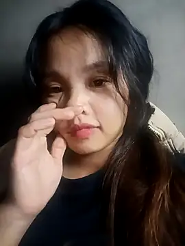 Pretty-haert online show from 12-20-25, 02:46