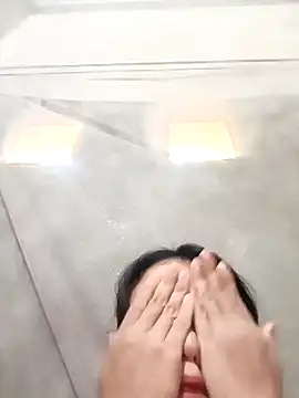 Pretty-haert online show from 04-24-26, 05:21