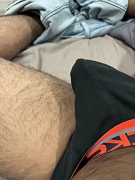 Snapshot of BlahNextDoor chatting on 12-05-25, 06:26 BlahNextDoor online show from 12-05-25, 06:26