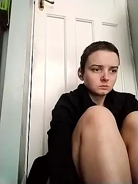 Snapshot of Amy01112 chatting on 01-14-26, 02:44 Amy01112 online show from 01-14-26, 02:44