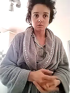 Amy01112 online show from 05-21-26, 04:14