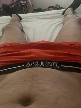 Snapshot of grosqueue3838 chatting on 06-07-26, 02:43 grosqueue3838 online show from 06-07-26, 02:43