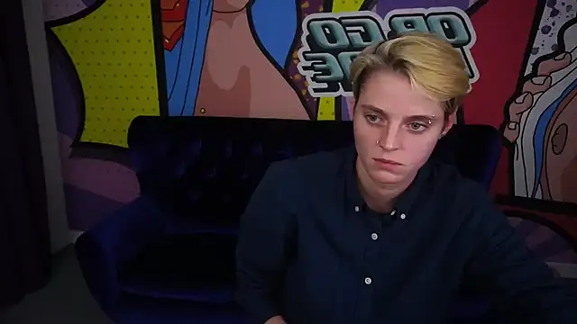 Snapshot of RoxyFlamee chatting on 12-02-25, 03:29 RoxyFlamee online show from 12-02-25, 03:29