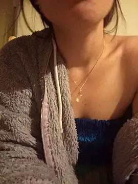 gatitachula93 online show from 04-25-26, 09:01