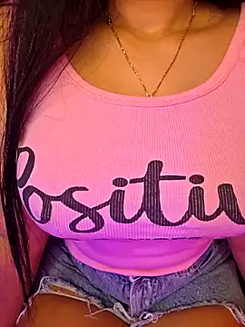 Hot-Haney77 online show from 12-15-25, 09:24