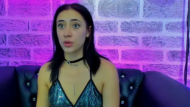 Snapshot of Ariana_collinss chatting on 05-23-26, 07:40 Ariana collinss online show from 05-23-26, 07:40