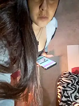 Estefanny Lolyy online show from 03-22-26, 03:54