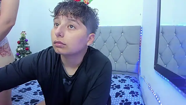 Snapshot of ATHENEA_ZULEINYS chatting on 12-14-25, 12:10 ATHENEA ZULEINYS online show from 12-14-25, 12:10