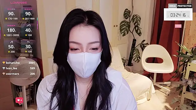 nayomi 34f online show from 04-24-26, 07:22