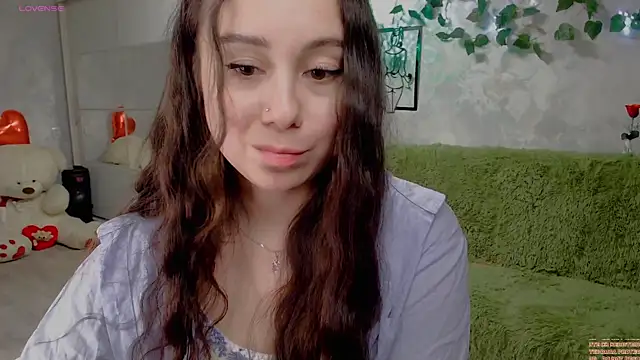 AlinaEleven online show from 06-18-26, 09:41