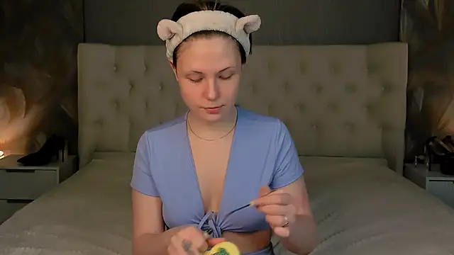 YONA WINK online show from 04-01-26, 05:52