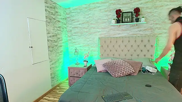 PatrickS25 online show from 03-10-26, 04:06