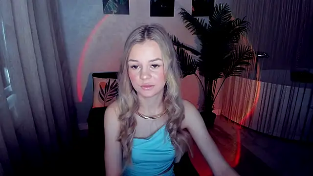 MidnighteAura online show from 04-28-26, 11:37