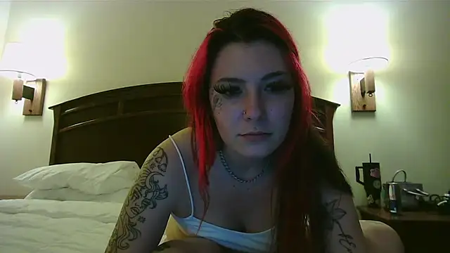 Snapshot of Maexoxo chatting on 06-11-26, 03:48 Maexoxo online show from 06-11-26, 03:48