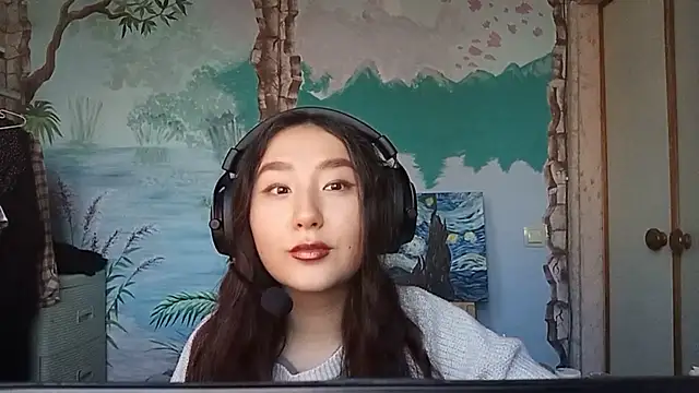 Sofiaherexo online show from 12-15-25, 10:52